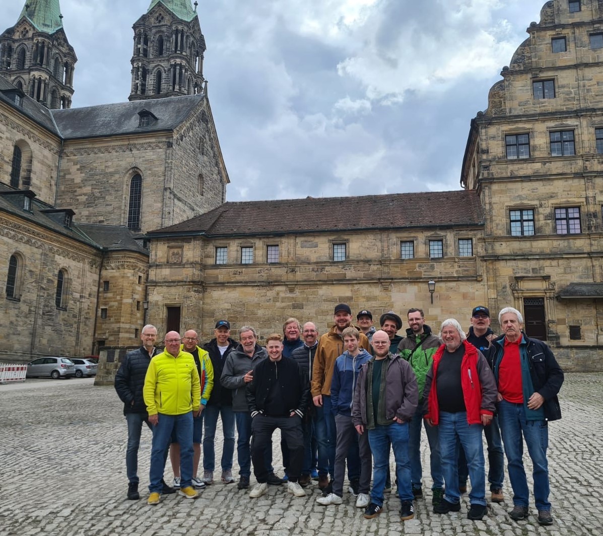 2026_06_21 TTC 95 Gruppenfoto TTC 95 in Bamberg.jpg
